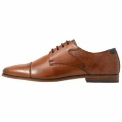 Pier One Hombre LEATHER - Zapatos Con Cordones - Cognac