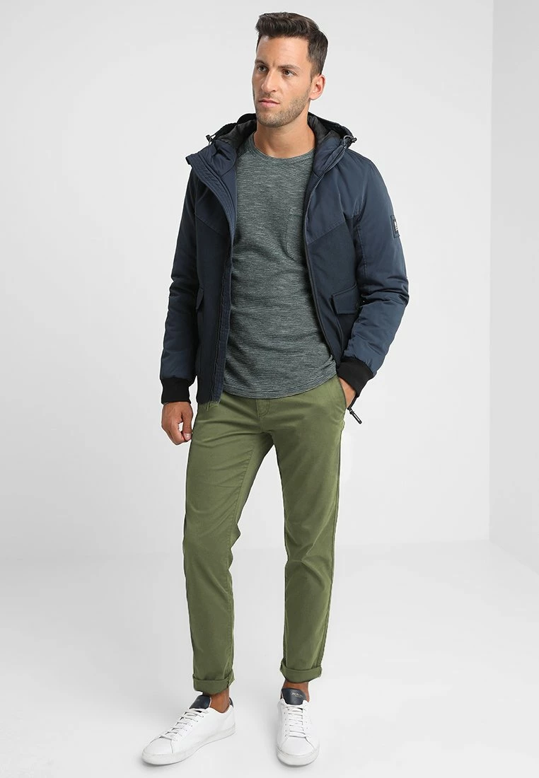 Pier One Hombre Pantalones Chinos - Dark Green - Imagen 2
