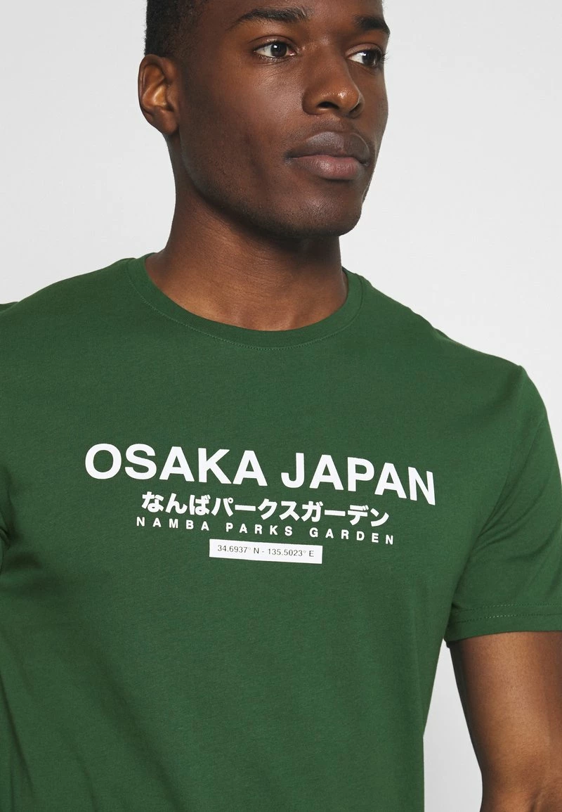 Pier One Hombre OSAKA TEE - Camiseta Estampada - Green - Imagen 6