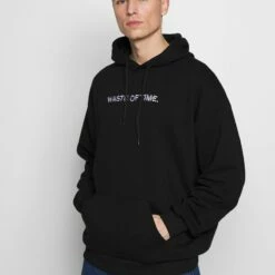 Pier One Hombre WASTE OF TIME HOOD - Jersey Con Capucha - Black