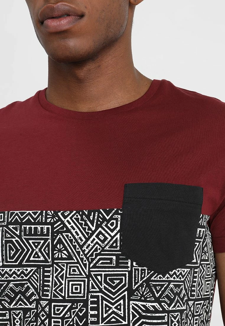 Pier One Hombre Camiseta Estampada - Bordeaux - Imagen 5