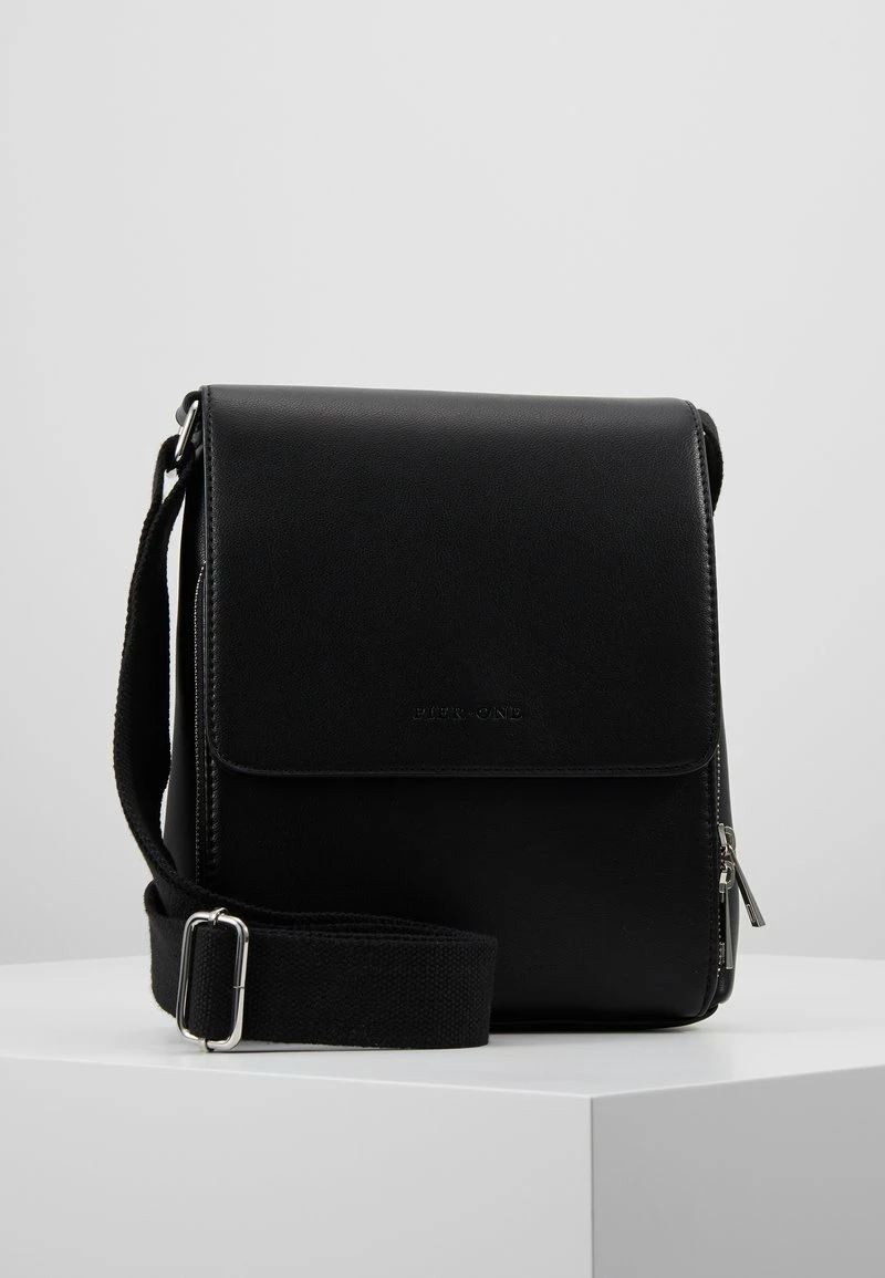 Pier One Hombre Bandolera - Black
