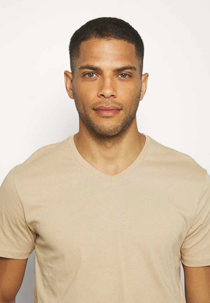 Pier One Hombre 3 PACK - Camiseta Básica - Khaki/tan/dark Blue - Imagen 6