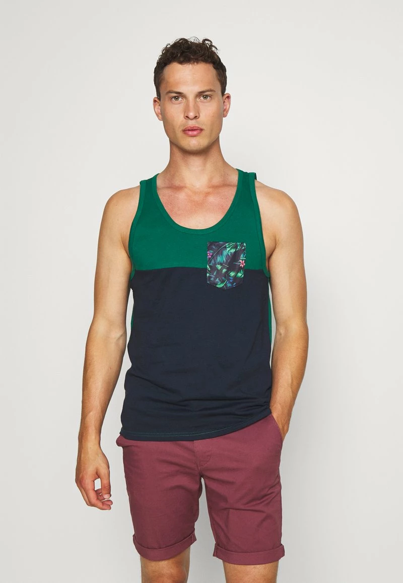 Pier One Hombre Top - Green
