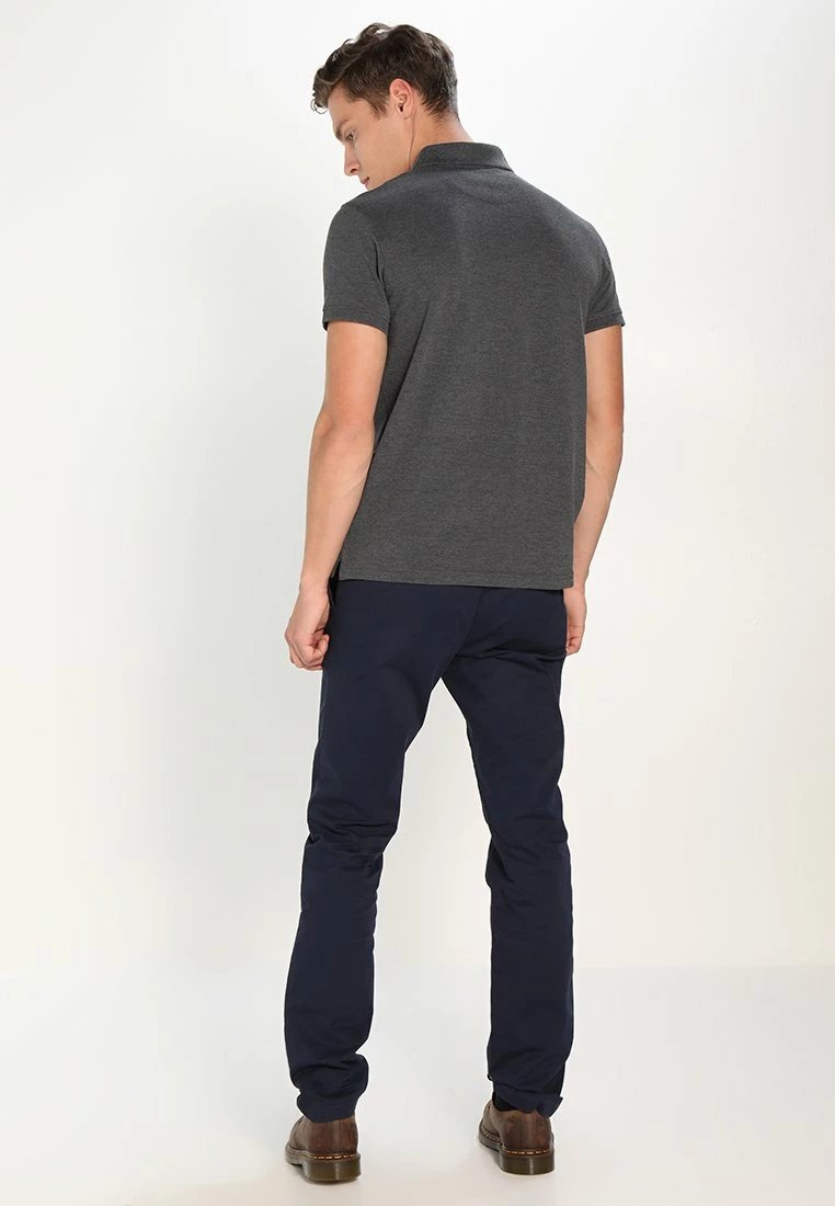 Pier One Polo - Dark Grey Melange, Hombre - Imagen 3