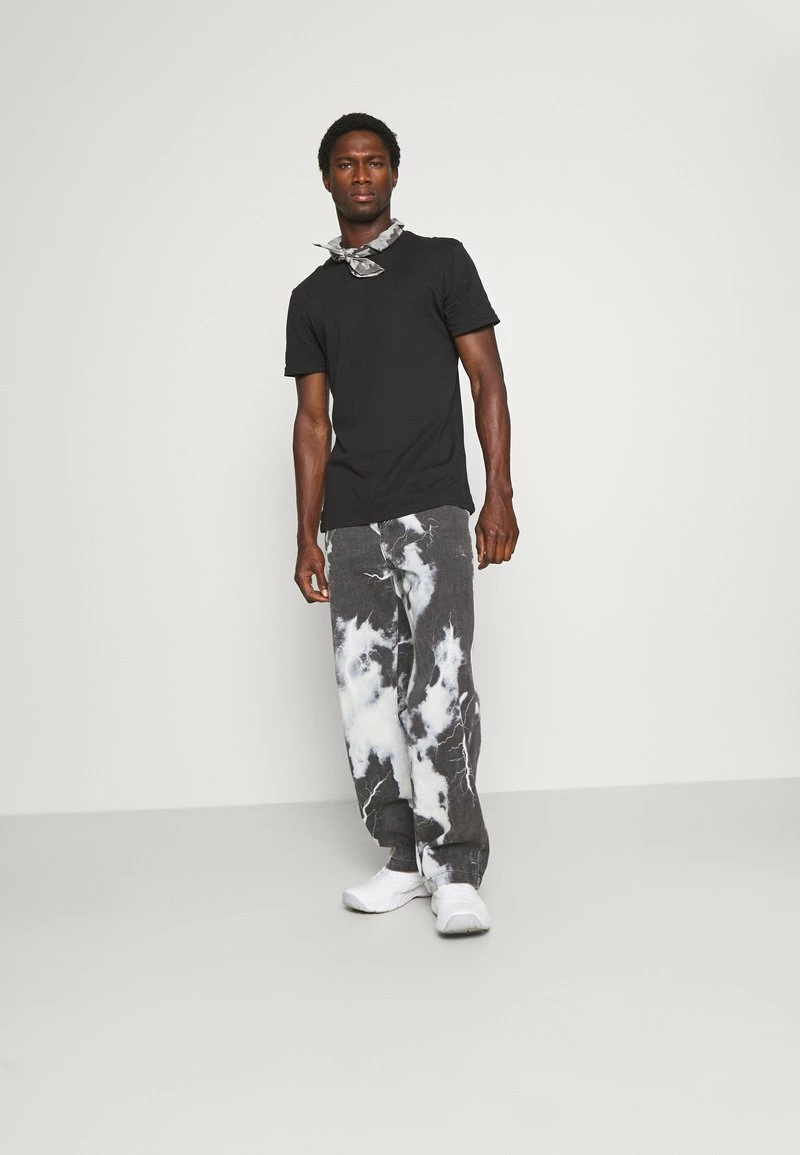 Pier One Hombre 3 PACK - Camiseta Básica - Black/mottled Dark Grey/bordeaux